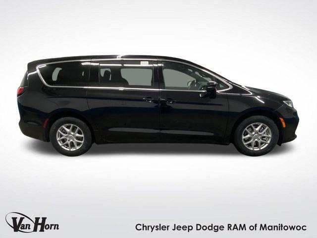 2025 Chrysler Pacifica PACIFICA SELECT