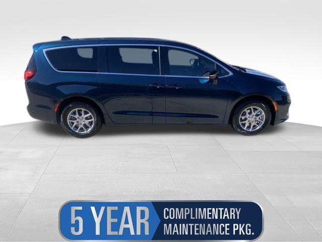 2025 Chrysler Pacifica PACIFICA SELECT