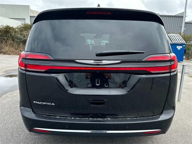 2025 Chrysler Pacifica PACIFICA SELECT