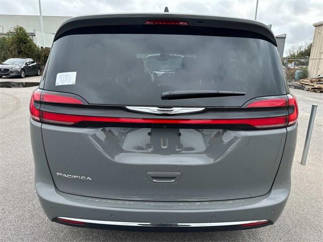 2025 Chrysler Pacifica PACIFICA SELECT