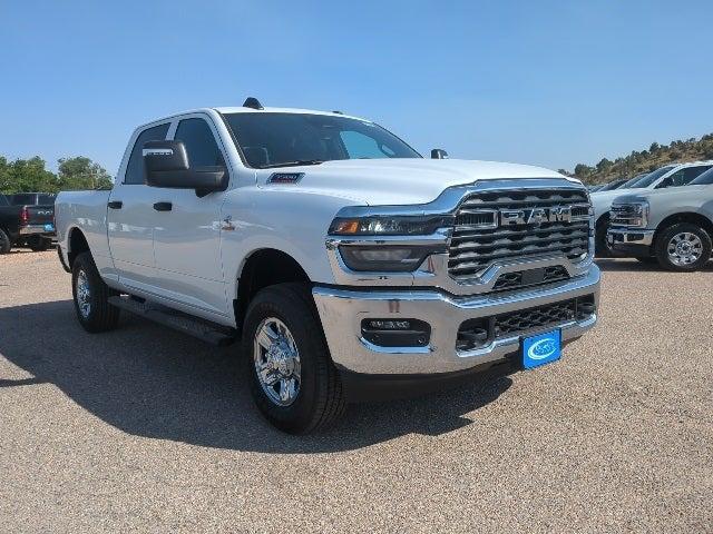 2025 RAM Ram 3500 RAM 3500 TRADESMAN CREW CAB 4X4 64 BOX