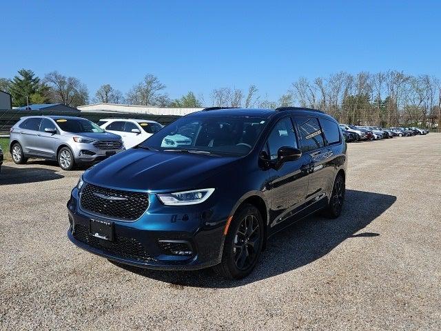2025 Chrysler Pacifica PACIFICA LIMITED AWD