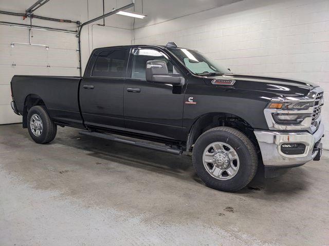 2025 RAM Ram 3500 RAM 3500 TRADESMAN CREW CAB 4X4 8 BOX 2025 RAM Ram 3500 RAM 3500 TRADESMAN CREW CAB 4X4 8 BOX