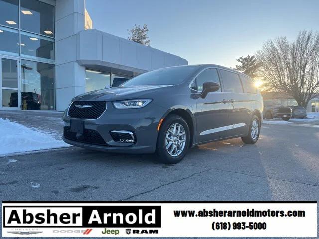 2025 Chrysler Pacifica PACIFICA SELECT