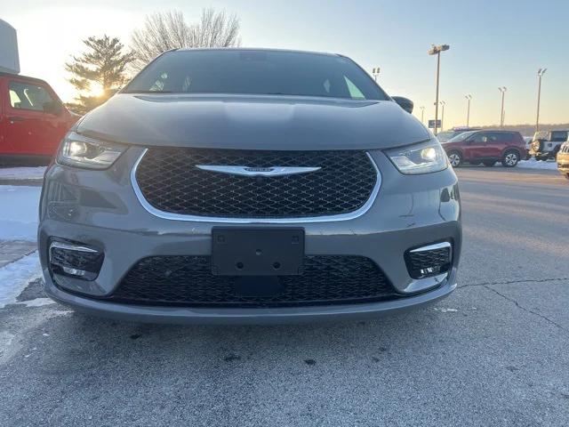 2025 Chrysler Pacifica PACIFICA SELECT