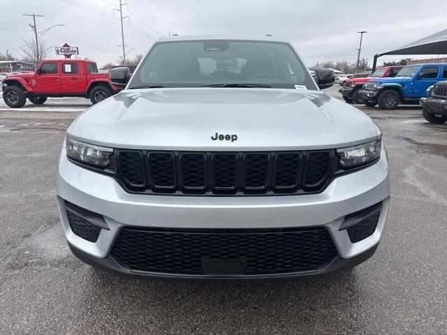 2025 Jeep Grand Cherokee GRAND CHEROKEE ALTITUDE 4X2