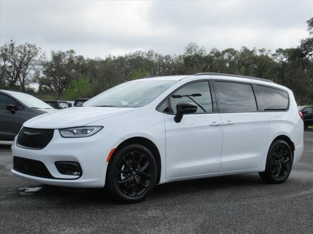 2025 Chrysler Pacifica PACIFICA LIMITED