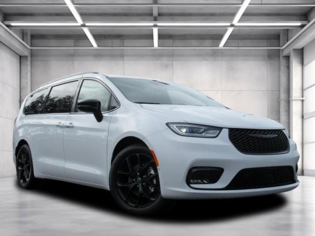 2025 Chrysler Pacifica PACIFICA LIMITED