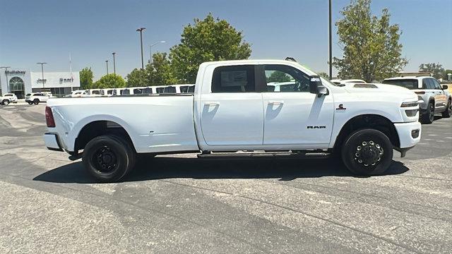 2025 RAM Ram 3500 RAM 3500 LARAMIE CREW CAB 4X4 8 BOX
