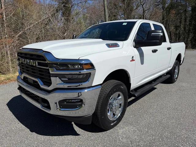 2025 RAM Ram 3500 RAM 3500 TRADESMAN CREW CAB 4X4 64 BOX