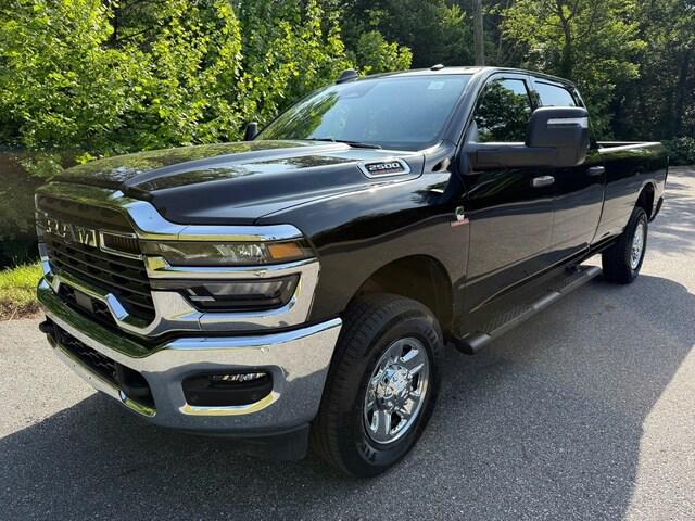 2025 RAM Ram 2500 RAM 2500 TRADESMAN CREW CAB 4X4 8 BOX