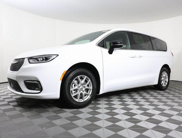2025 Chrysler Pacifica PACIFICA SELECT
