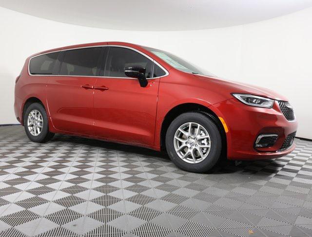 2025 Chrysler Pacifica PACIFICA SELECT