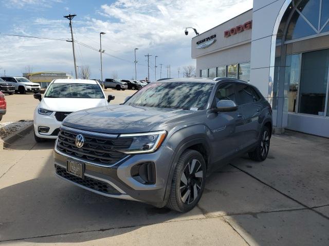2024 Volkswagen Atlas Cross Sport 2.0T SE w/Technology