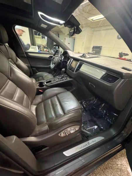 2015 Porsche Macan Turbo