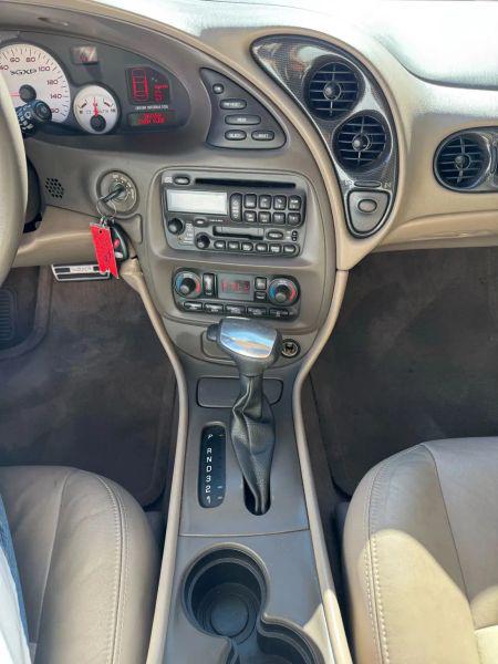 2005 Pontiac Bonneville GXP
