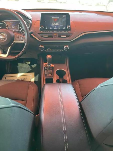 2022 Nissan Altima SV FWD