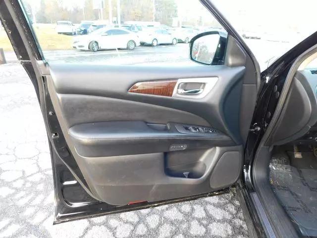 2014 Nissan Pathfinder SL