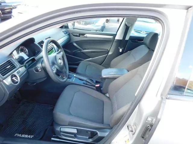 2014 Volkswagen Passat 1.8T S