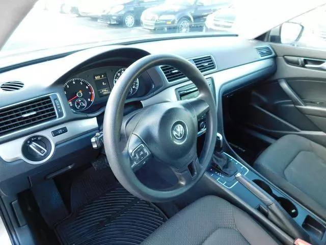 2014 Volkswagen Passat 1.8T S