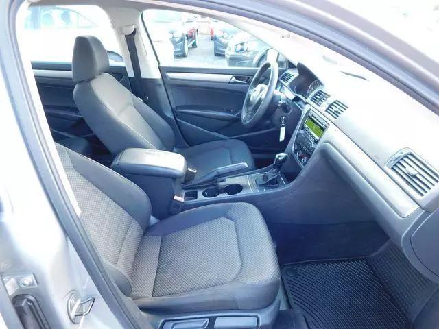 2014 Volkswagen Passat 1.8T S