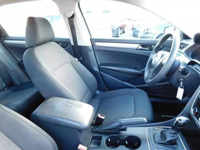 2014 Volkswagen Passat 1.8T S