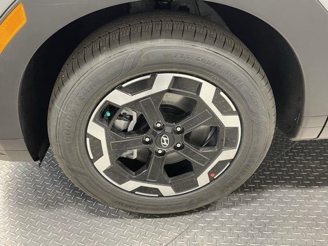 New 2025 Shimmering Silver Hyundai SEL AWD image 227