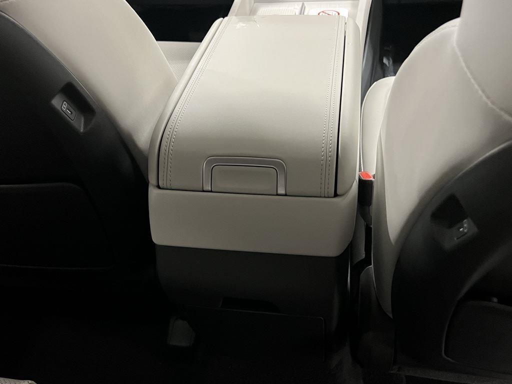 New 2025 Shimmering Silver Hyundai SEL AWD image 233