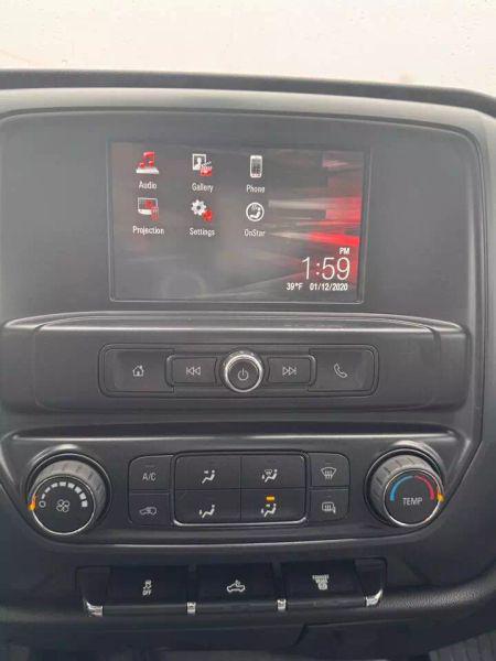 2017 GMC Sierra 2500HD Pickup 4D 8 ft