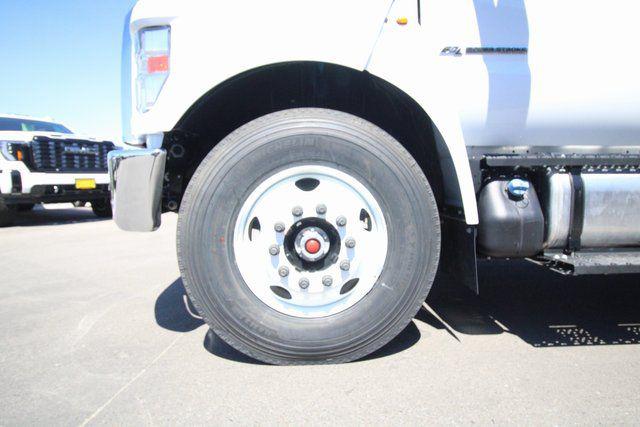 2025 Ford F-650 Base