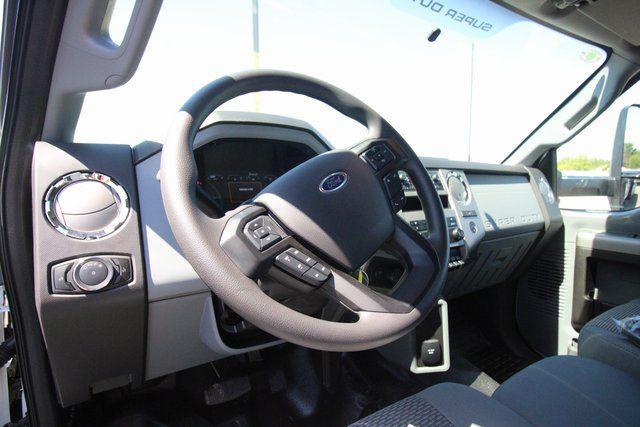 2025 Ford F-650 Base