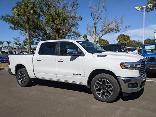 2025 RAM Ram 1500 RAM 1500 LARAMIE CREW CAB 4X4 57 BOX