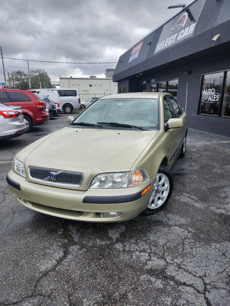 2001 Volvo S40 Base