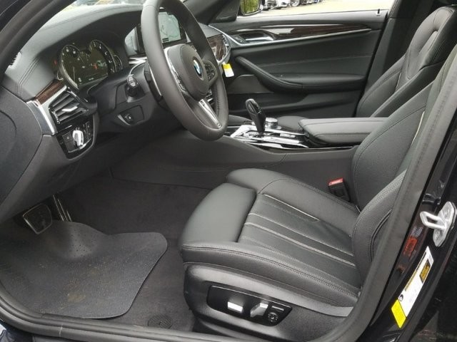 2017 BMW 5 Series 540i