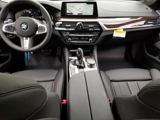 2017 BMW 5 Series 540i