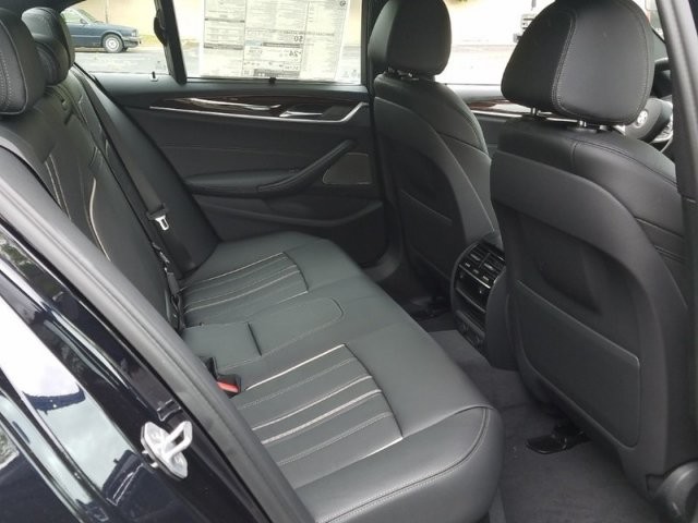 2017 BMW 5 Series 540i