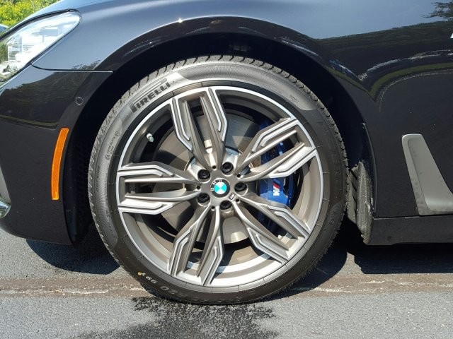 2018 BMW 7 Series M760i xDrive