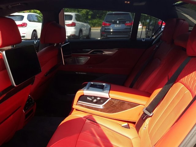 2018 BMW 7 Series M760i xDrive