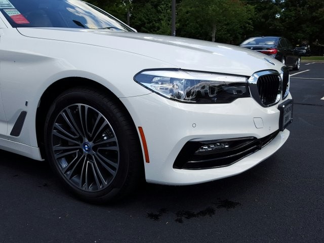 2018 BMW 5 Series 530e xDrive iPerformance