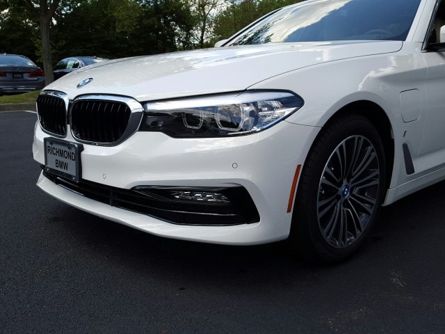2018 BMW 5 Series 530e xDrive iPerformance