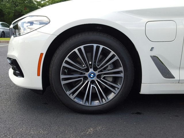 2018 BMW 5 Series 530e xDrive iPerformance