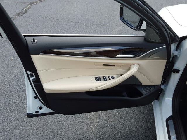 2018 BMW 5 Series 530e xDrive iPerformance