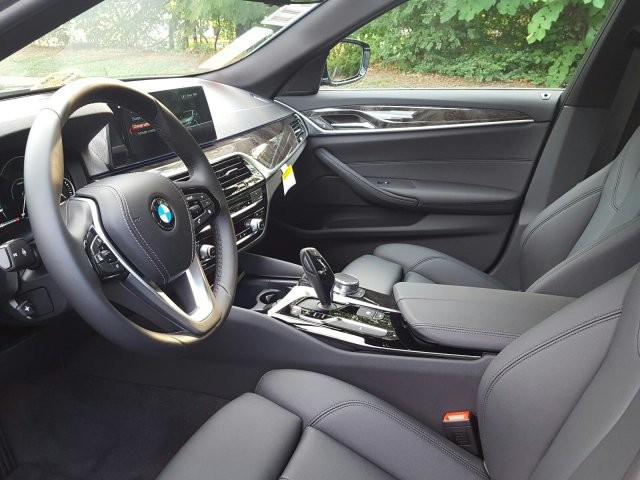 2018 BMW 5 Series 530e xDrive iPerformance