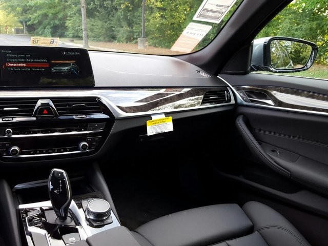 2018 BMW 5 Series 530e xDrive iPerformance