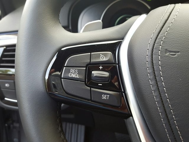 2018 BMW 5 Series 530e xDrive iPerformance