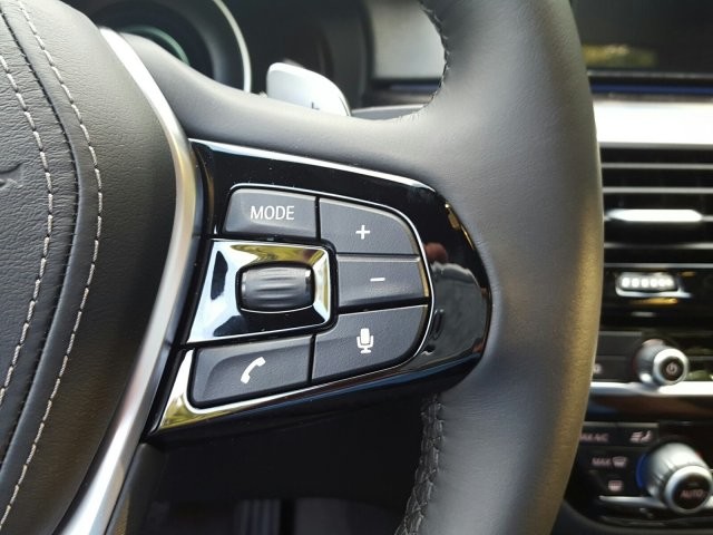 2018 BMW 5 Series 530e xDrive iPerformance