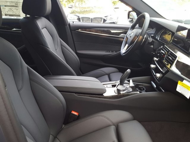 2018 BMW 5 Series 530e xDrive iPerformance