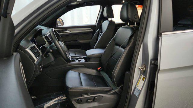 2021 Volkswagen Atlas Cross Sport 3.6L V6 SEL R-Line