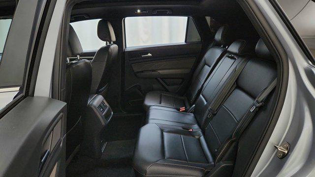 2021 Volkswagen Atlas Cross Sport 3.6L V6 SEL R-Line