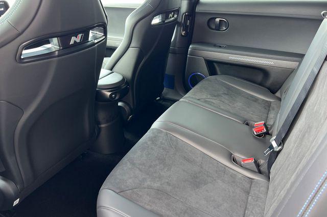 2025 Hyundai IONIQ 5 N - Photo 12